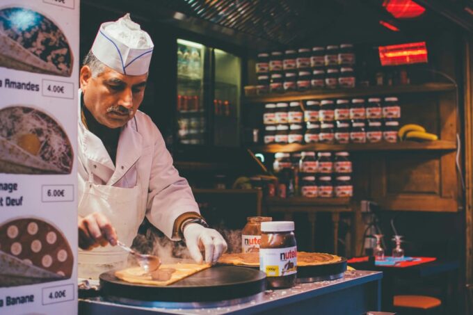 Eat Like a Parisian With a Local Guide - Vibrant Atmosphere of a French Market