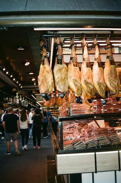 Eat Like a Parisian With a Local Guide - Suitable for Non-Vegan Participants