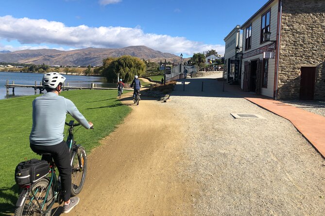 Ebike Tour Lake Dunstan Wine Tasting - Pickup Locations and Schedule