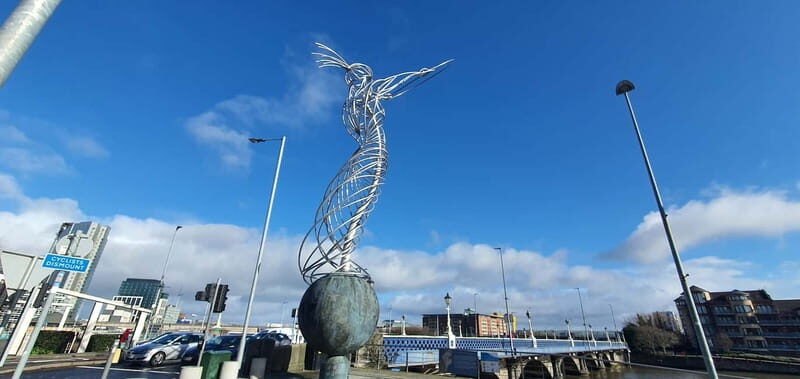 Eclectic Belfast City Center Walking Tour / Experience . - Key Points  