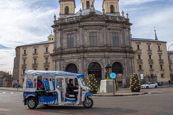 Eco Friendly Tuk Tuk Experience With the Local in Madrid - Cultural Insights From Local Guides