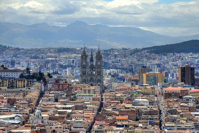 Ecuadorian Experience Quito - Galápagos 8 DAYS 7 NIGHTS - Encountering Unique Wildlife
