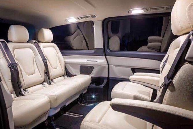 Edinburgh Airport to Glasgow City Chauffeured Hire Driver - Safety and Reliability