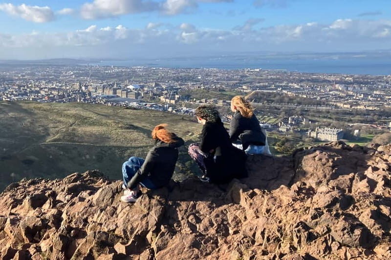 Edinburgh: Calton Hill & Arthur's Seat Hike - Starting Point: Waterloo Place