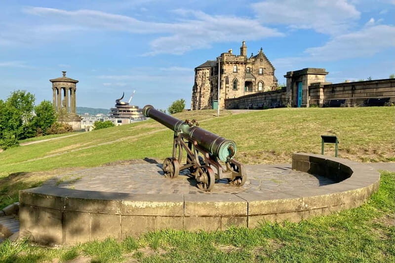 Edinburgh: Calton Hill & Arthur's Seat Hike - End at Holyrood Car Park