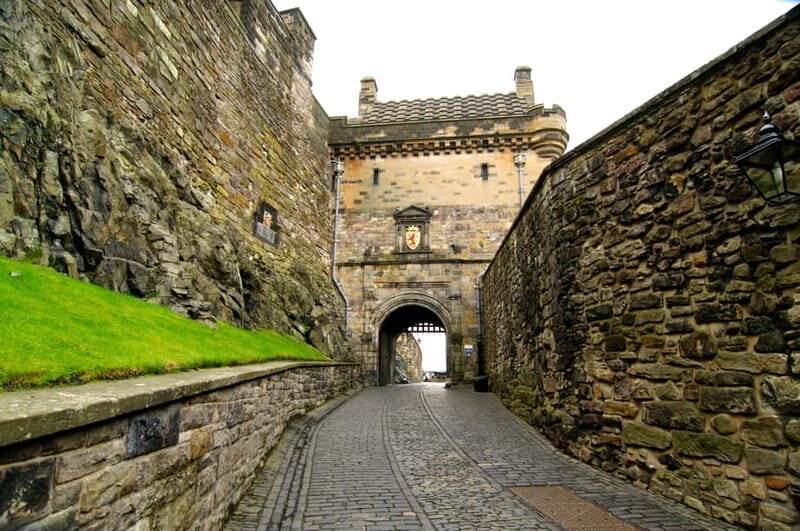 Edinburgh Castle: Guided Tour in Spanish - An In-Depth Look at the Tour Experience