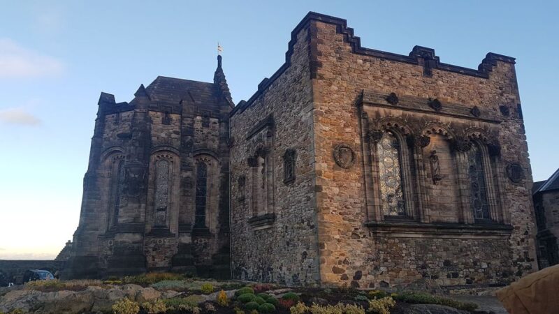 Edinburgh Castle: Guided Walking Tour With Entry Ticket - Meeting Point Information