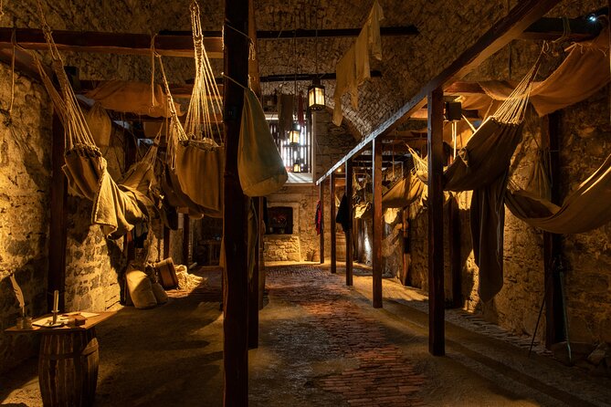 Edinburgh Castle: Guided Walking Tour With Entry Ticket - Traveler Reviews
