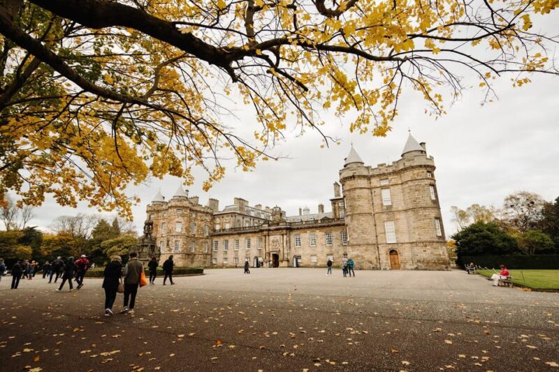 Edinburgh: Castle, Holyrood & Royal Mile Guided Tour - FAQs