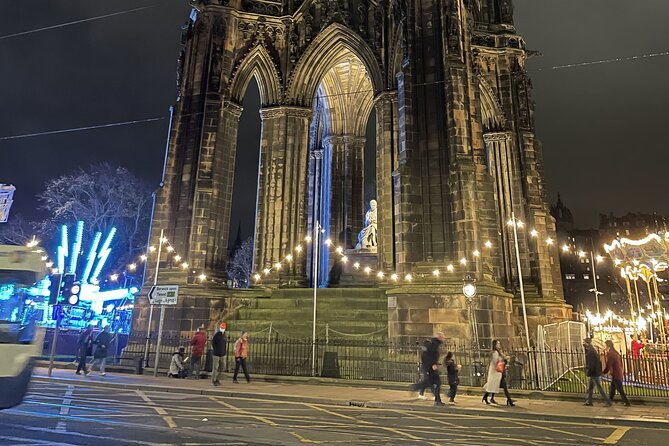 Edinburgh: Christmas Tour, Gingerbread Included - Ask Away