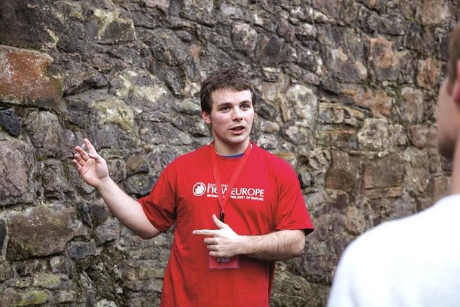 Edinburgh Darkside Walking Tour: Mysteries, Murder and Legends - Haunted History Exploration
