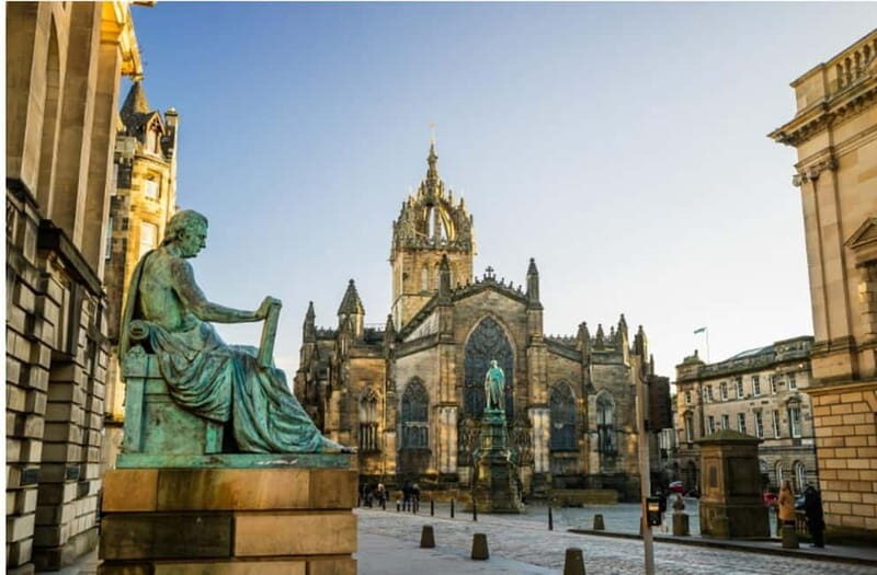 Edinburgh: Grand Historic and Literary Coach Tour - An In-Depth Look at the Edinburgh Coach Tour
