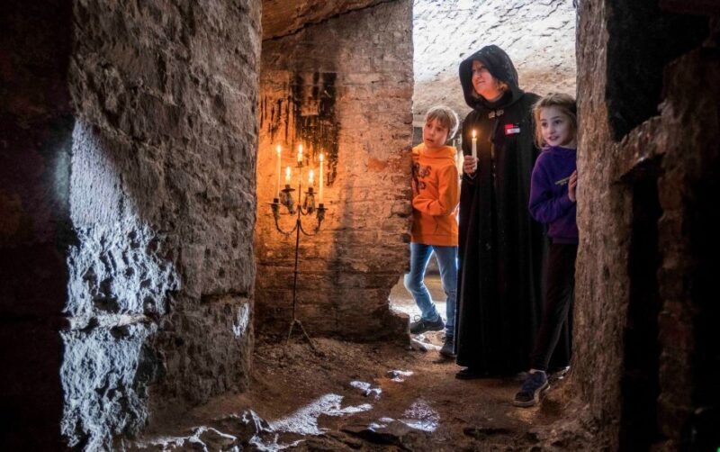 Edinburgh: Kids Immersive Underground Small-Group Tour - Key Points