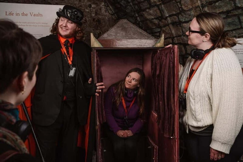 Edinburgh: Multi-Sensory Haunted Underground Tour - Why the Stories and Guides Make a Difference