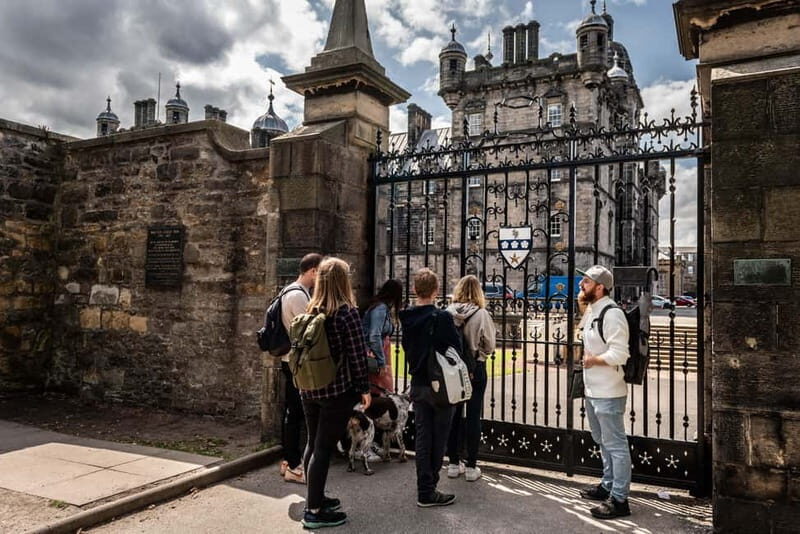 Edinburgh: Old Town Walking Tour with Castle Entry - FAQ