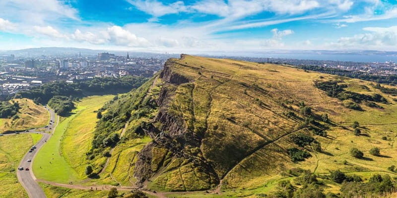 Edinburgh: Private City Highlights Tour with Driver - The Sum Up