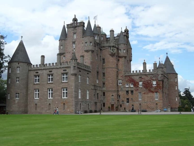 Edinburgh: Private Guided Walking Tour - Key Points