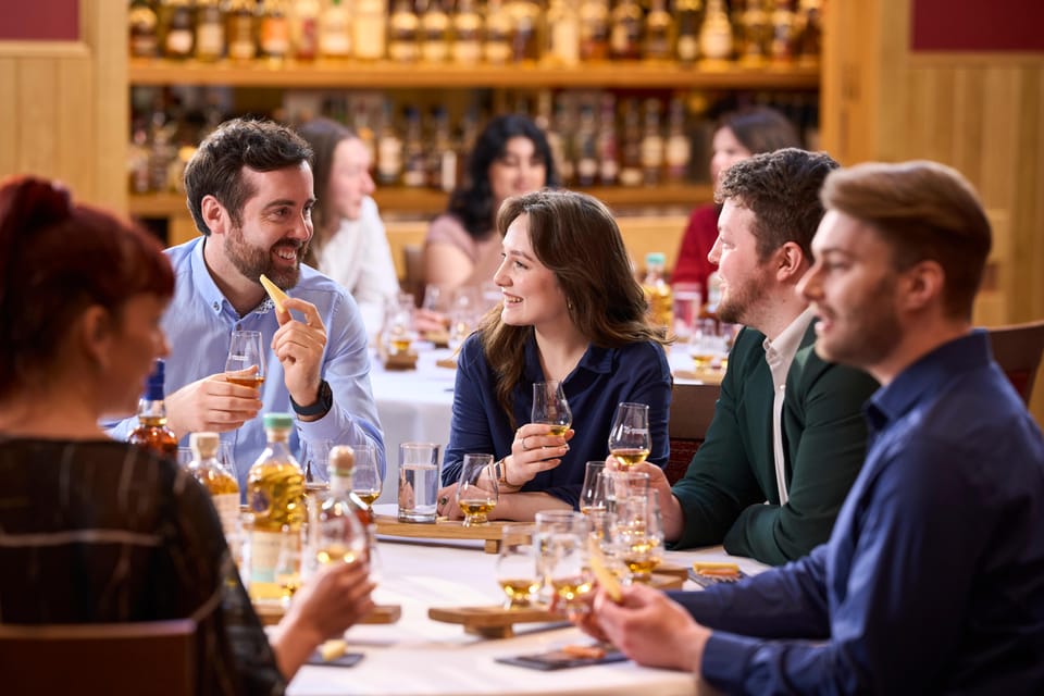 Edinburgh: Scotch Whisky Tasting Experience with Canapés - Key Points