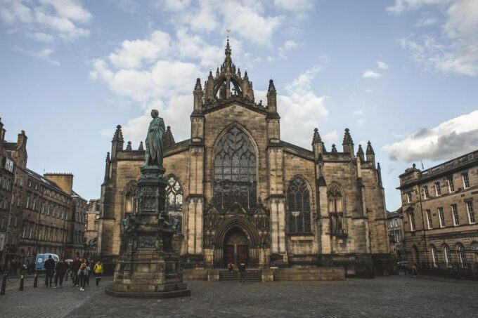 Edinburgh: Self-Guided Audio Tour - Common Issues
