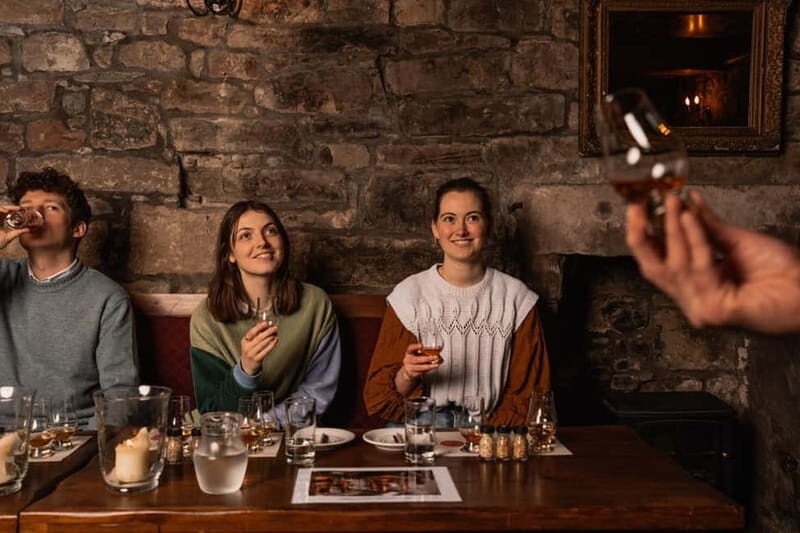 Edinburgh: Small-Group History of Whisky Tour with Tasting - Key Points