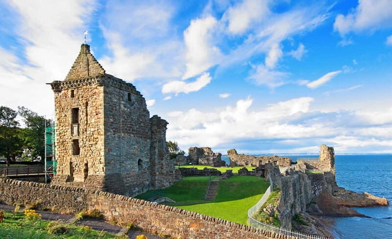 Edinburgh: St. Andrews and Falkland Palace Day Tour - Exploring the Fishing Villages of Fife