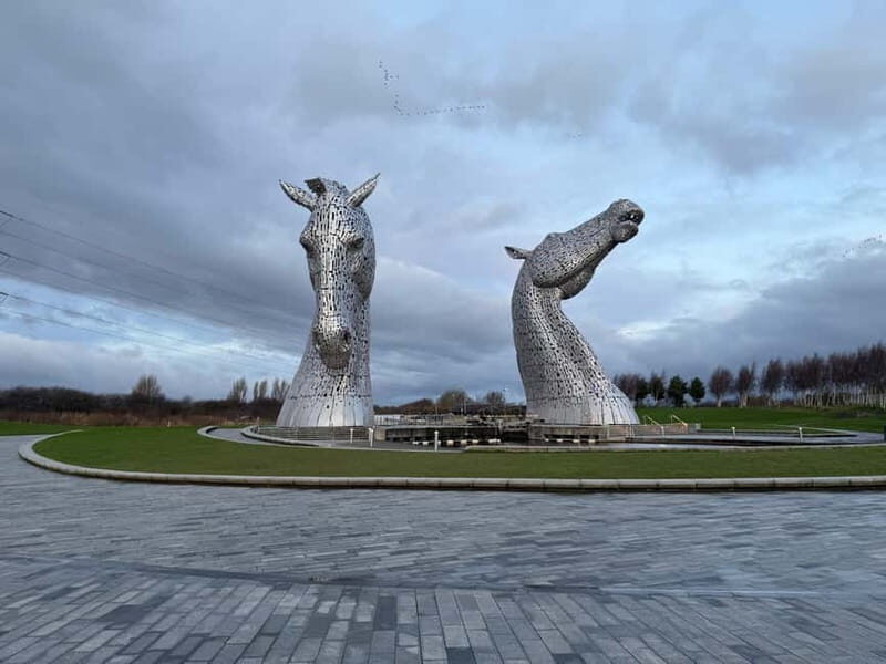 Edinburgh: The Kelpies, Loch Lomond & Trossachs Day Trip - Luss: A Charming Village on Loch Lomond