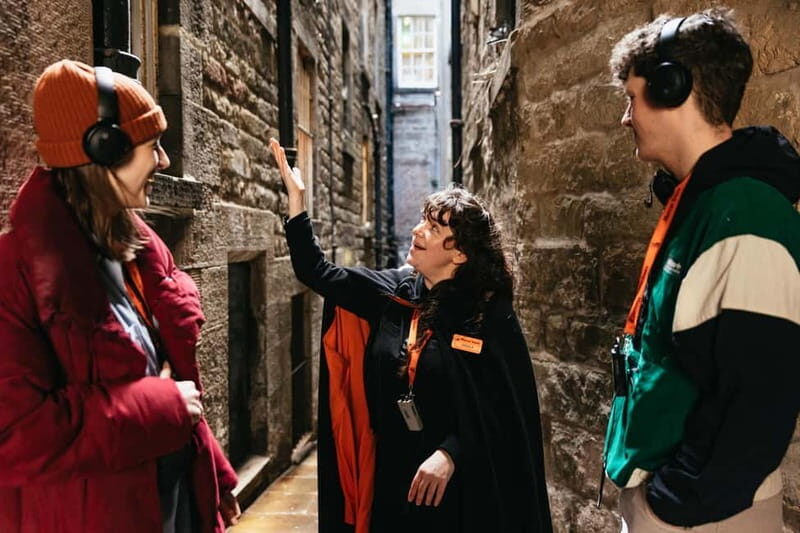 Edinburgh: Underground Vaults Evening Ghost Tour with Whisky - An In-Depth Look at the Experience