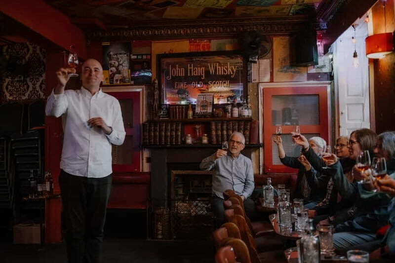 Edinburgh: Whisky Tasting and Storytelling in a Historic Pub - Key Points