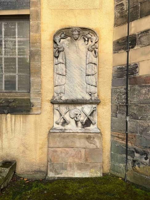 Edinburgh's Dark and Hidden History Walking Tour - A Close Look at the Dark Side of Edinburgh