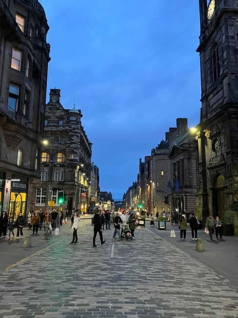 Edinburgh's Dark and Hidden History Walking Tour - Practical Tips for Your Dark Tour Adventure