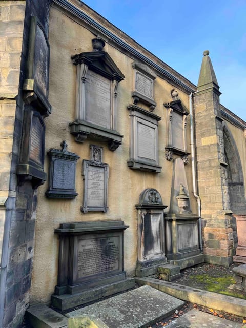 Edinburgh's Dark and Hidden History Walking Tour - The Sum Up