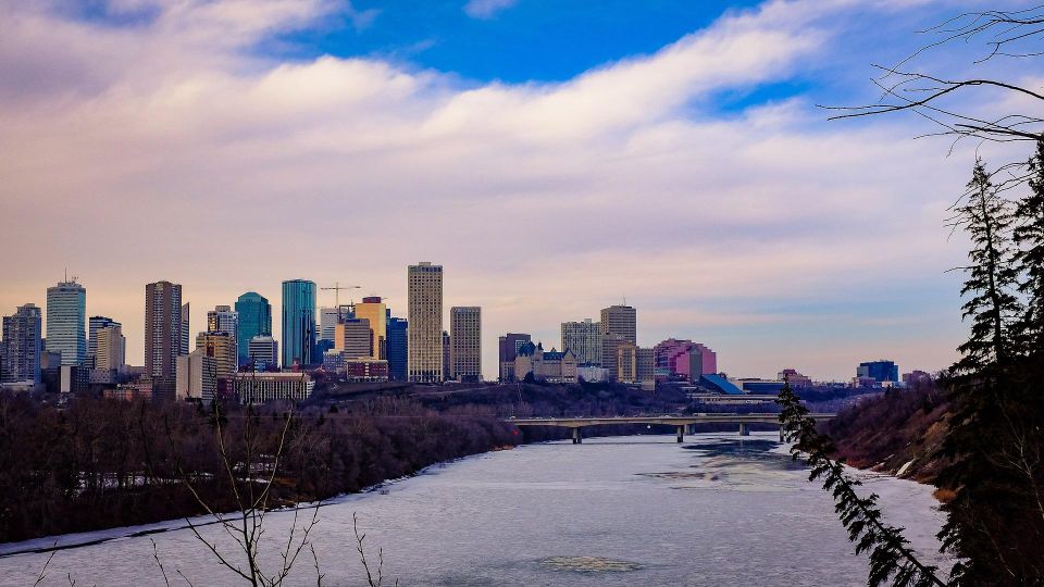Edmonton: E-Bike Rental With Helmet - Rental Inclusions
