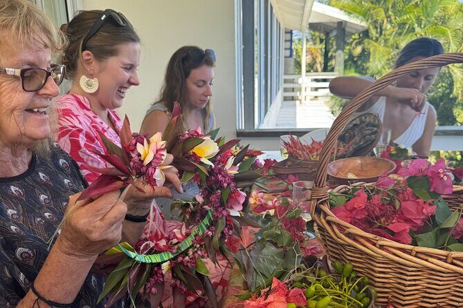 Ei Making Classes in Rarotonga - The Review Highlights