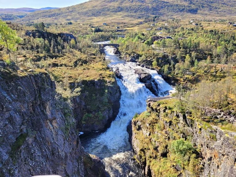 Eidfjord: Vøringsfossen Waterfalls Round-Trip Shuttle - The Journey Begins: Easy Meeting Point