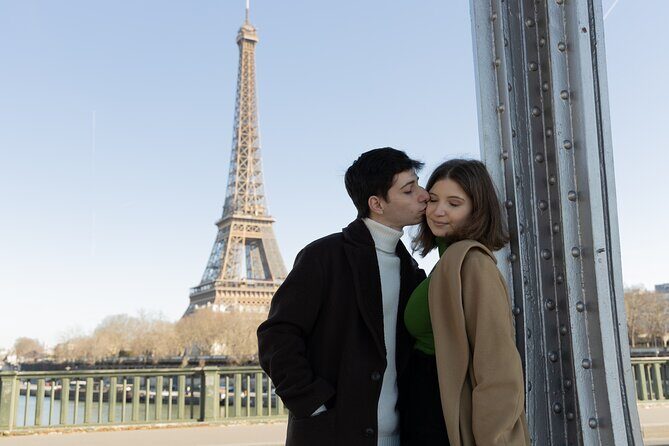 Eiffel and La Seine Photo Shoot - Paris Photographer - What to Expect from the Photoshoot