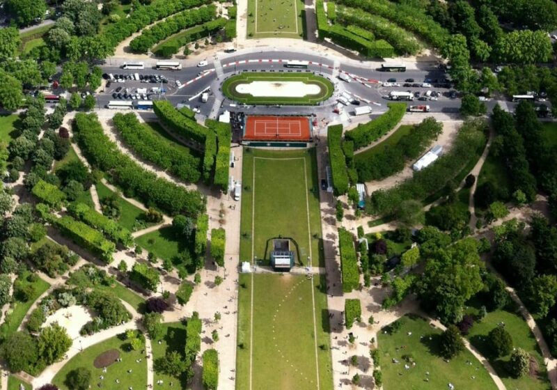 Eiffel Tower Access With Host - Customer Reviews and Feedback