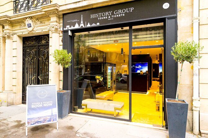 Eiffel Tower Guided Access to 2nd Floor with Summit Option - The Experience Inside the Tower