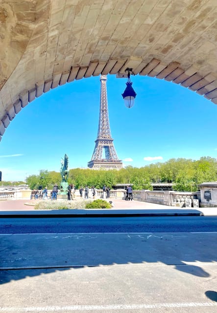 Eiffel Tower History/Curiosities Tour Plus Boat Ride on the Seine River - Itinerary Highlights