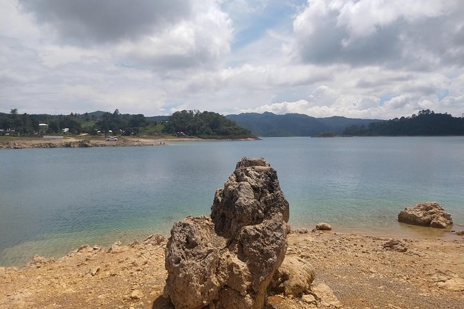 El Chiflon Waterfalls and Montebello Lakes Day Trip From Tuxtla Gutiérrez - Tour Highlights