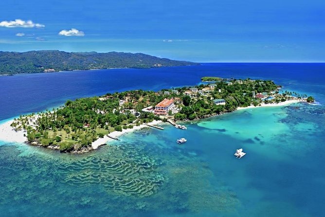 El Limón Waterfalls & Bacardi Island - Local Guide