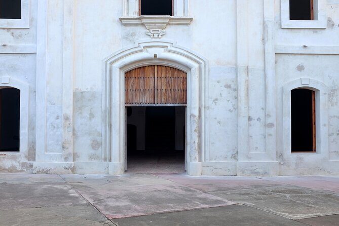 El Morro and San Cristobal Castles Old San Juan Walking Tour - Key Points  