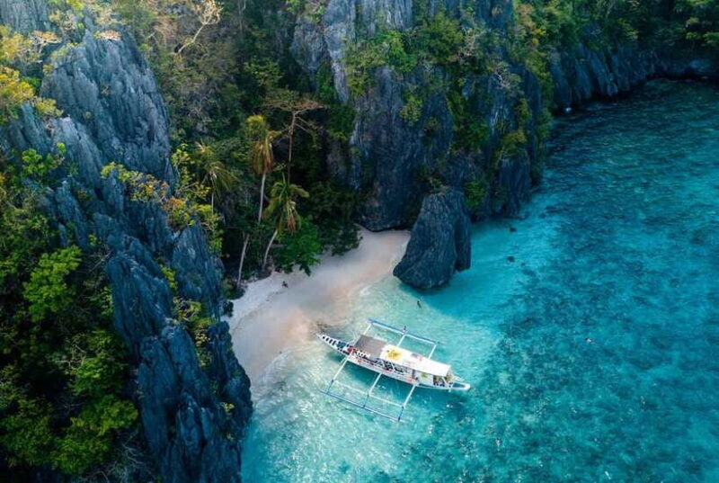 El Nido: Island Hopping Adventure by Haqqy Life - The Experience in Depth