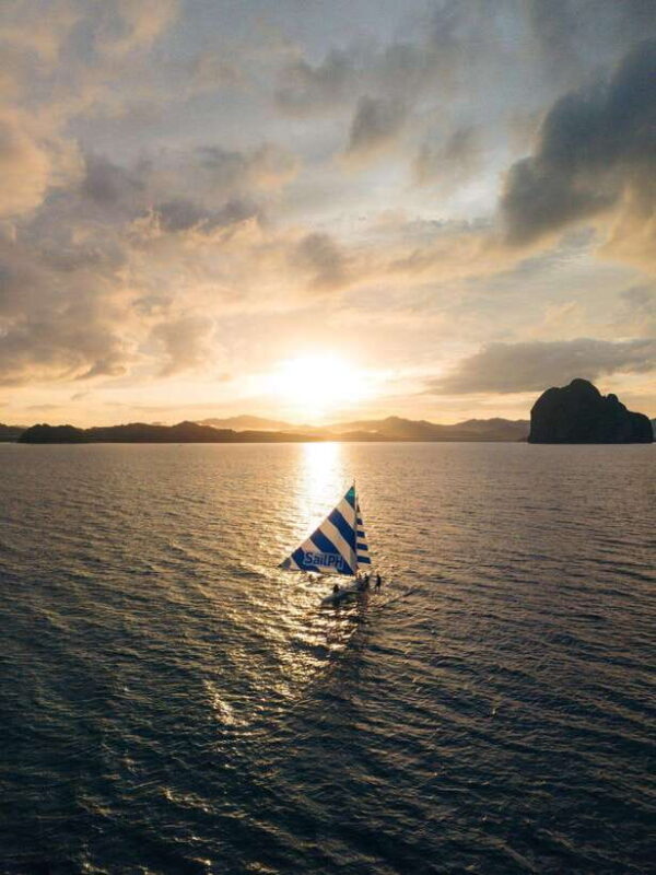 El Nido Islands: Private Paraw Sunrise Sailing - Key Points