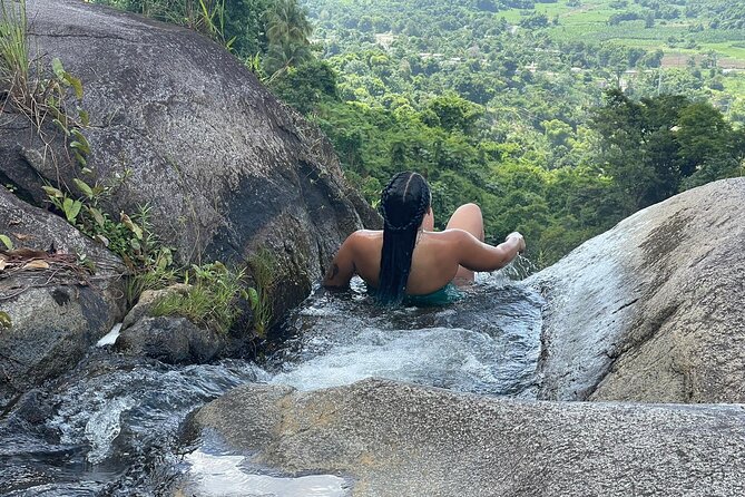 El Yunque Rainforest Hike and Luquillo Beach Tour - Dining and Amenities