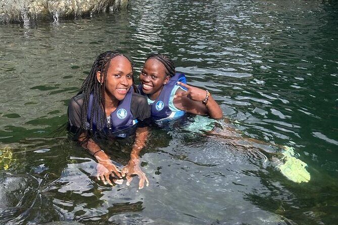 El Yunque Tour with Luquillo Lunch Stop and Transport: 6 ppl Max - Practical Details and Value