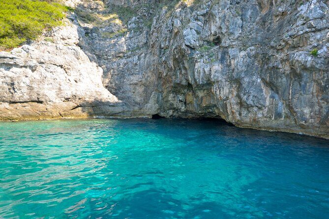 Elaphiti, 3 islands - 4 locations - The Experience: What to Expect on the Tour