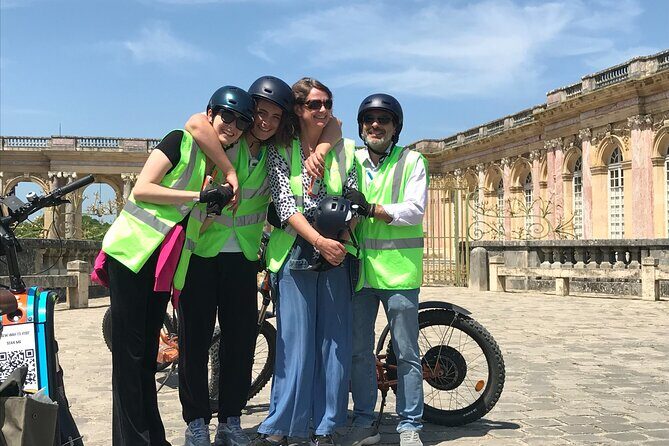 Electric 2-wheeler tour of the Chateau Park and Gardens - The Experience and What You’ll Love