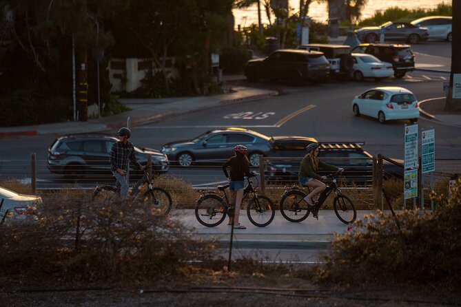 Electric Bike Guided North Coast Tour From Solana Beach to Moonlight Beach - Dining and Shopping Recommendations