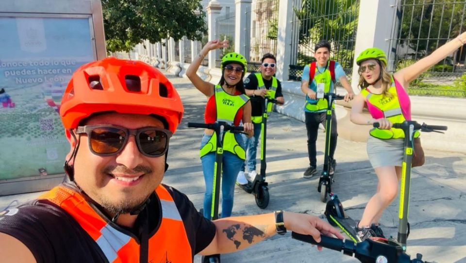 Electric Scooter Tour in Monterrey Down Town With Guide - Itinerary at a Glance