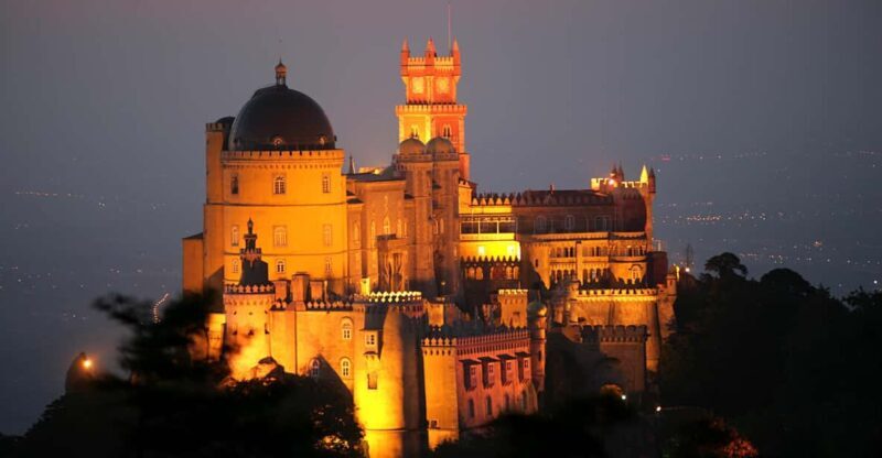 ELEGANT SINTRA TOUR AT NIGHT - What Sets This Tour Apart?